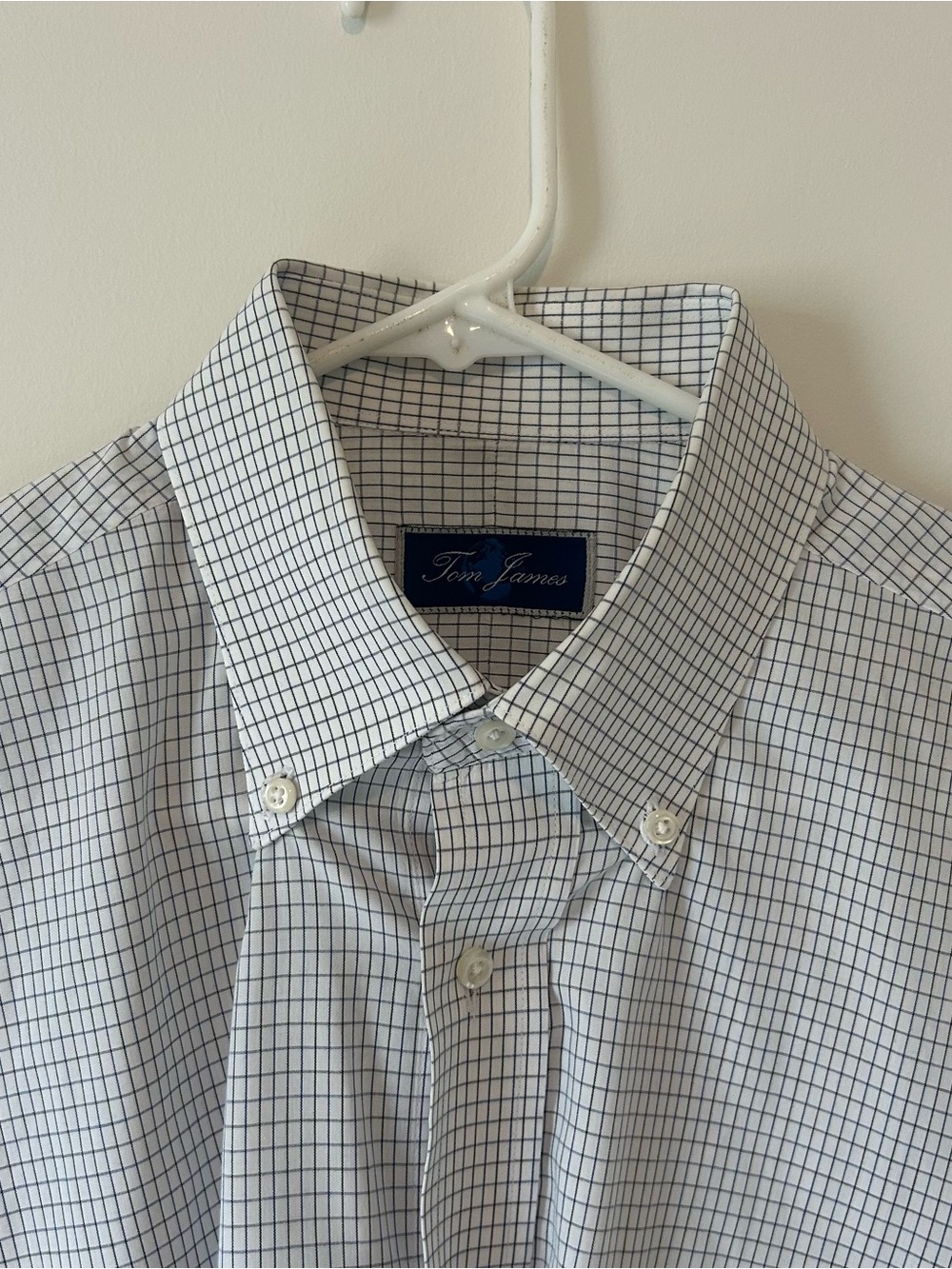 Tom James Custom Structured Men's Check White Blue Button-Down Dress Shirt